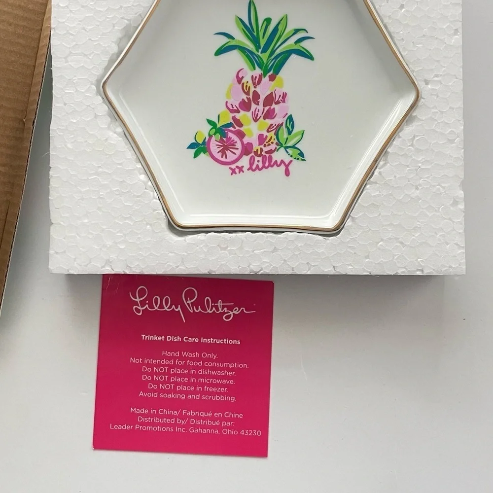 Lilly Pulitzer trinket dish PINEAPPLE motif new in box